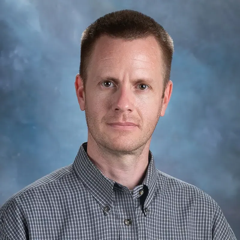 Headshot of Andrew Repp